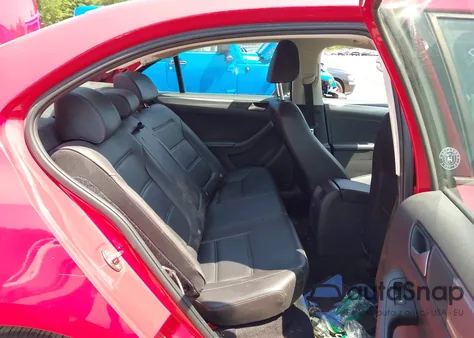 2018 Volkswagen Jetta 1.4T Se/1.4T Wolfsburg Edition z USA, uszkodzony, nr VIN 3VWB67AJ4JM216386